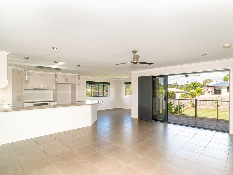 21 ANNETTE STREET, Dundowran Beach QLD 4655, Image 1