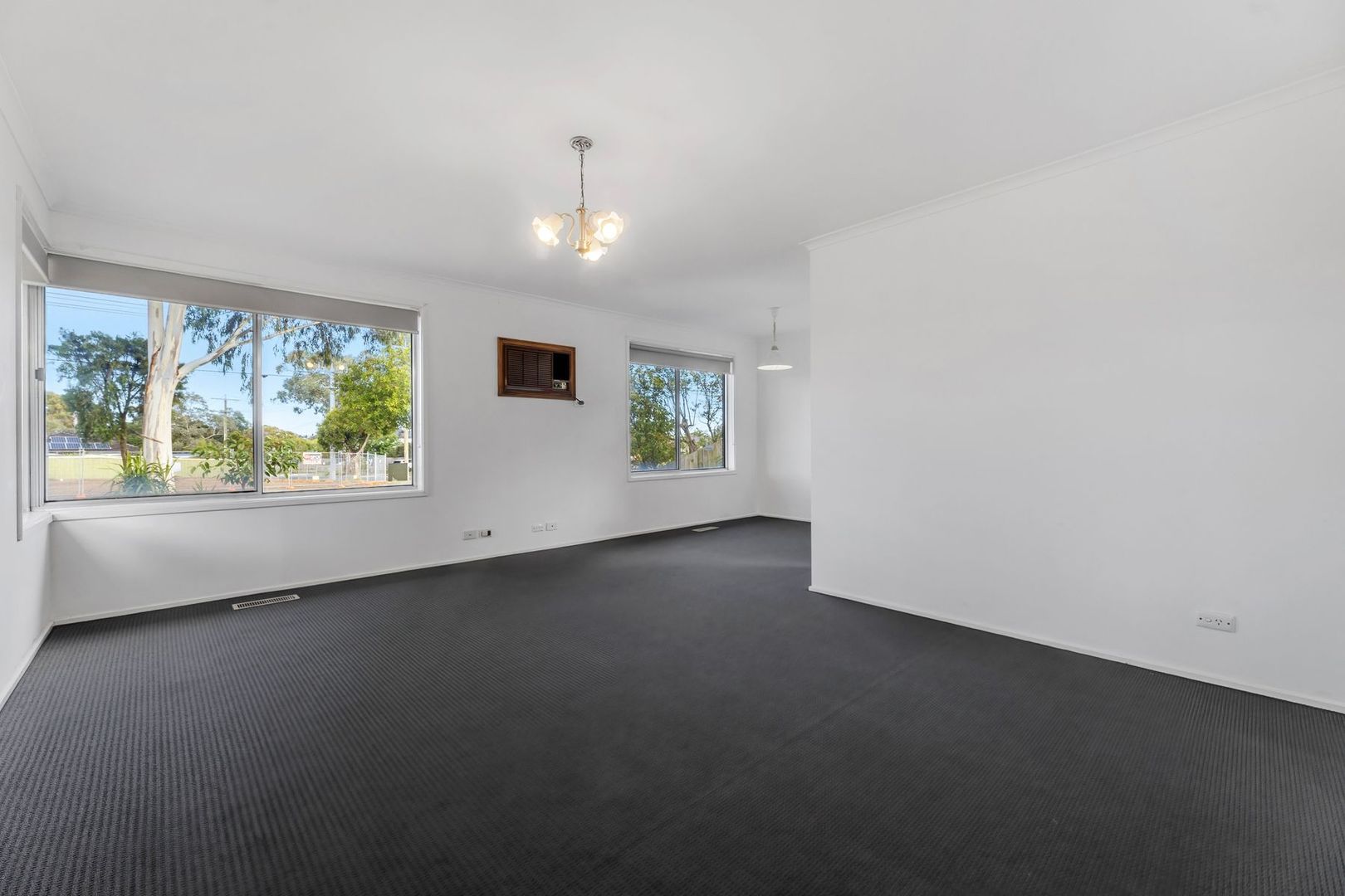 66 Shetland Drive, Wantirna VIC 3152 House For Rent 460 Domain