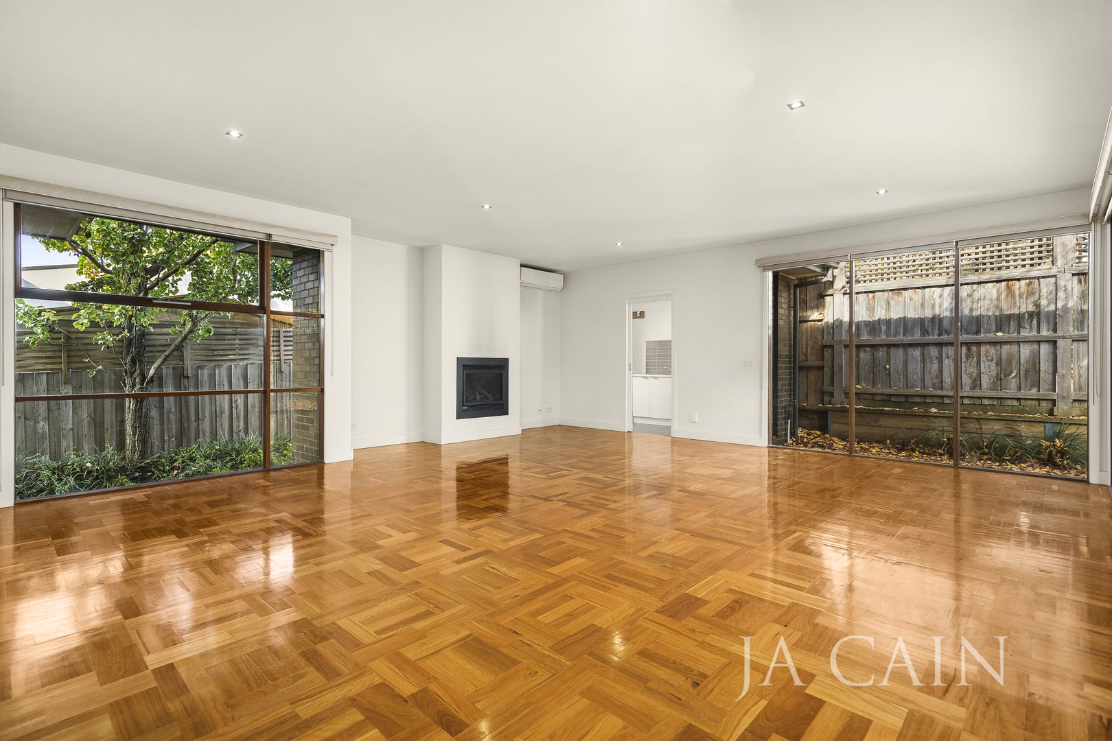 3/32 Donna Buang Street, Camberwell VIC 3124, Image 2