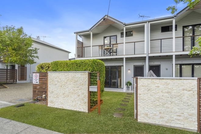 Picture of 2/15 Kent Street, COORPAROO QLD 4151