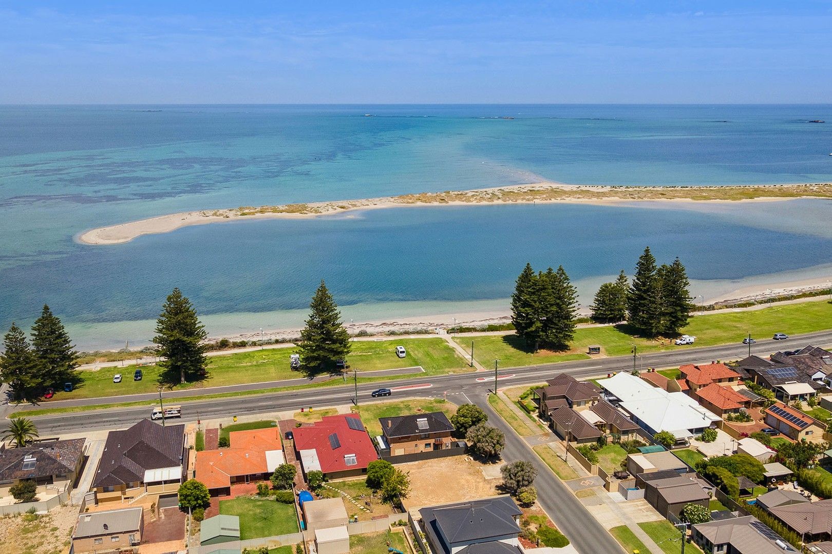 1 Hawker Street, Safety Bay WA 6169, Image 0