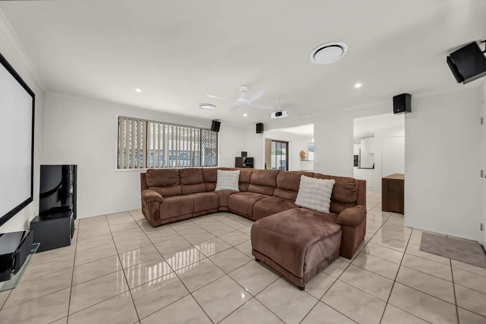 Additional image 3 of 25 Holder Street, Loganholme QLD 4129