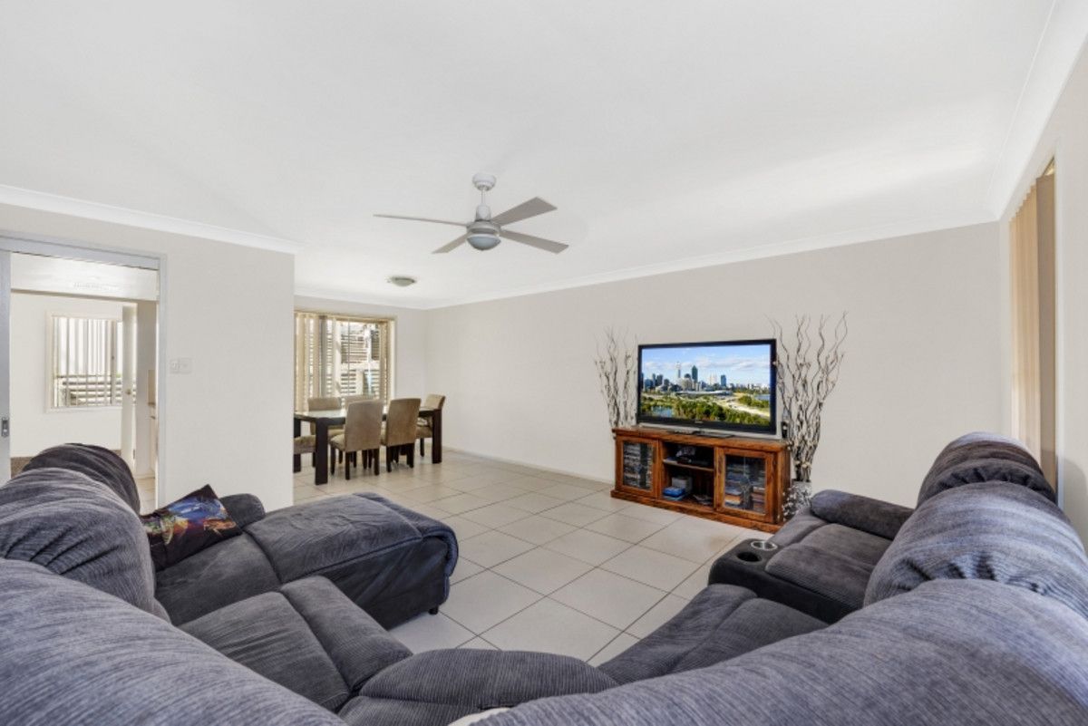 2/14 Wagners Place, Mardi NSW 2259, Image 1