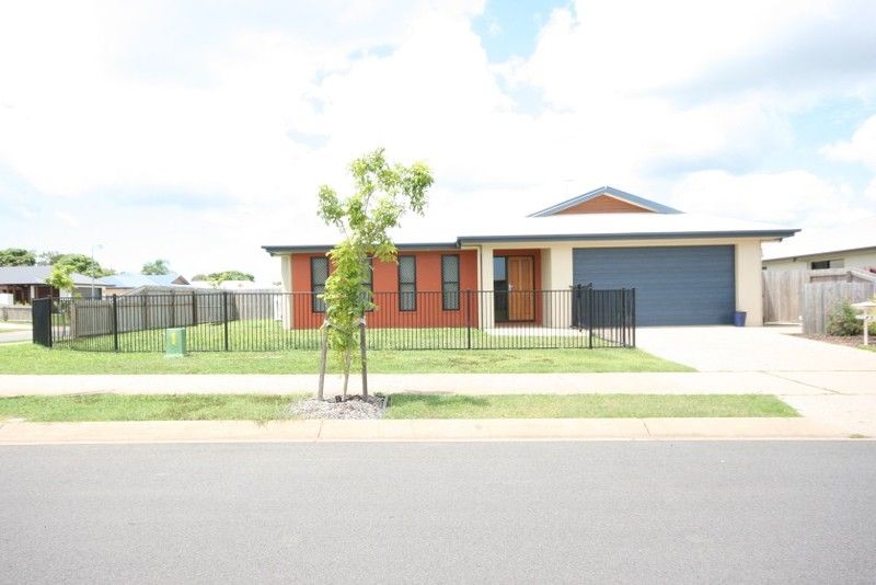 3 bedrooms House in 9 Millenium Drive SARINA QLD, 4737