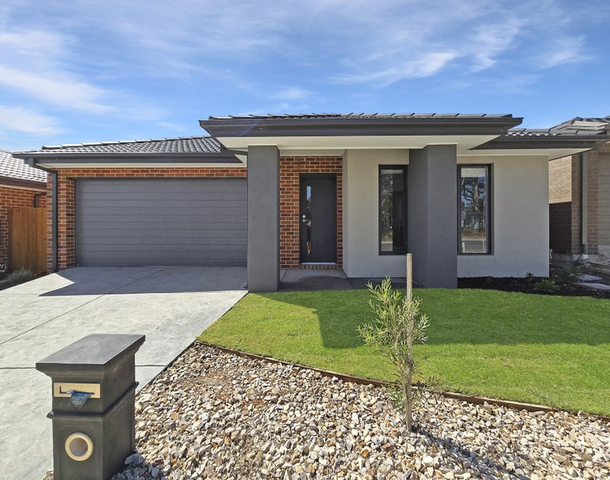 22 Codrington Street, Charlemont VIC 3217