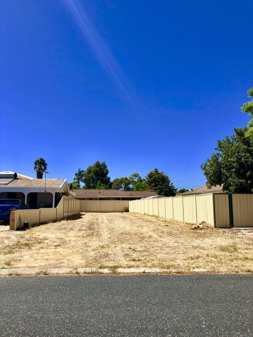 60 Agincourt Drive, Forrestfield WA 6058 Domain