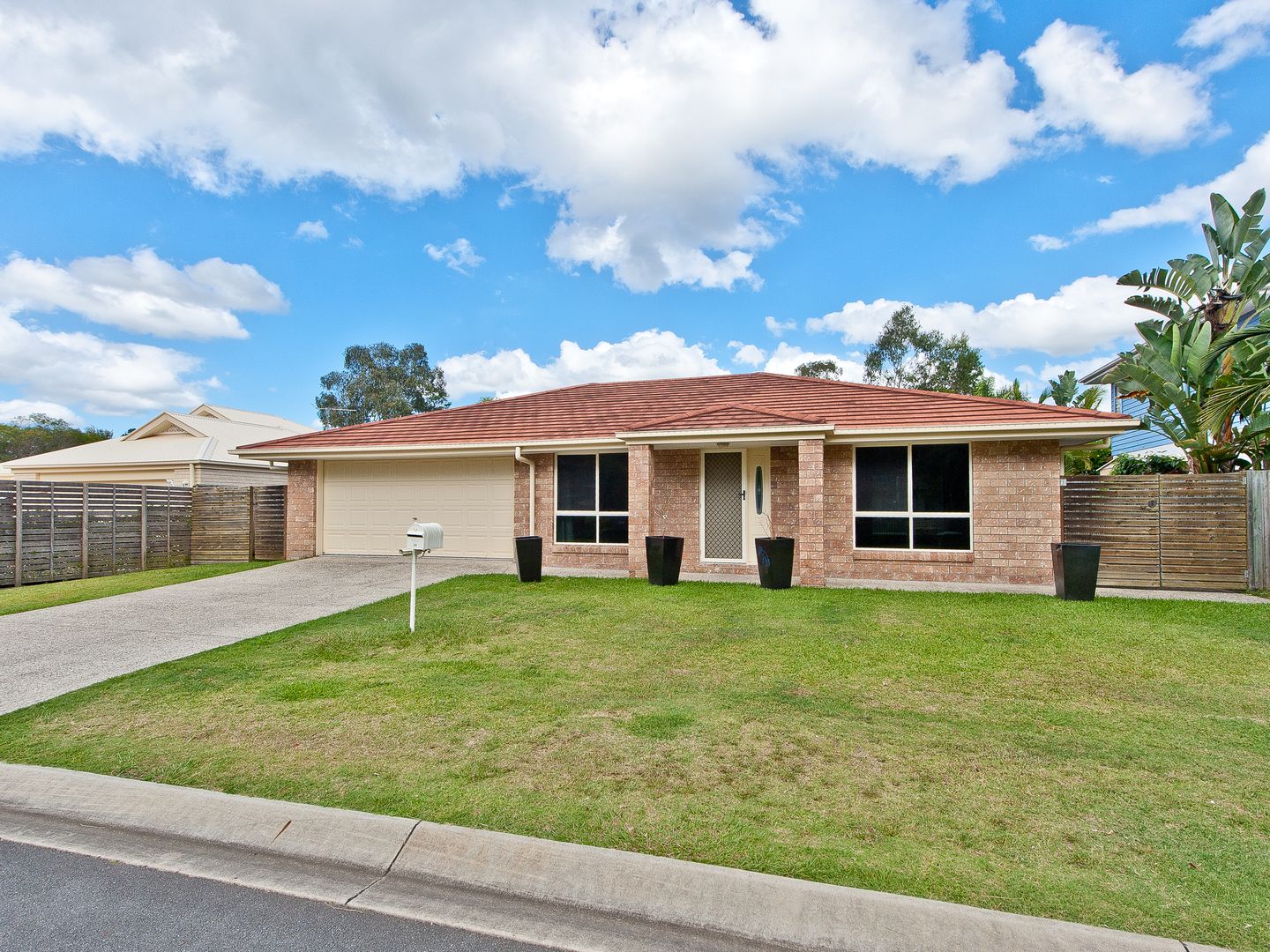 39 Mary Ring Drive, Samford Village Property History & Address