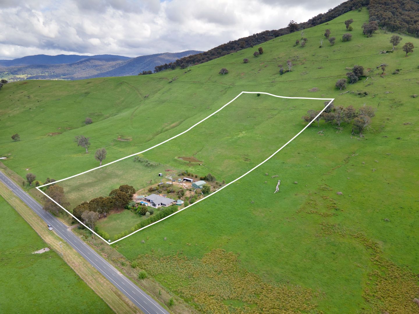 2090 Kiewa Valley Highway, Kergunyah VIC 3691, Image 2