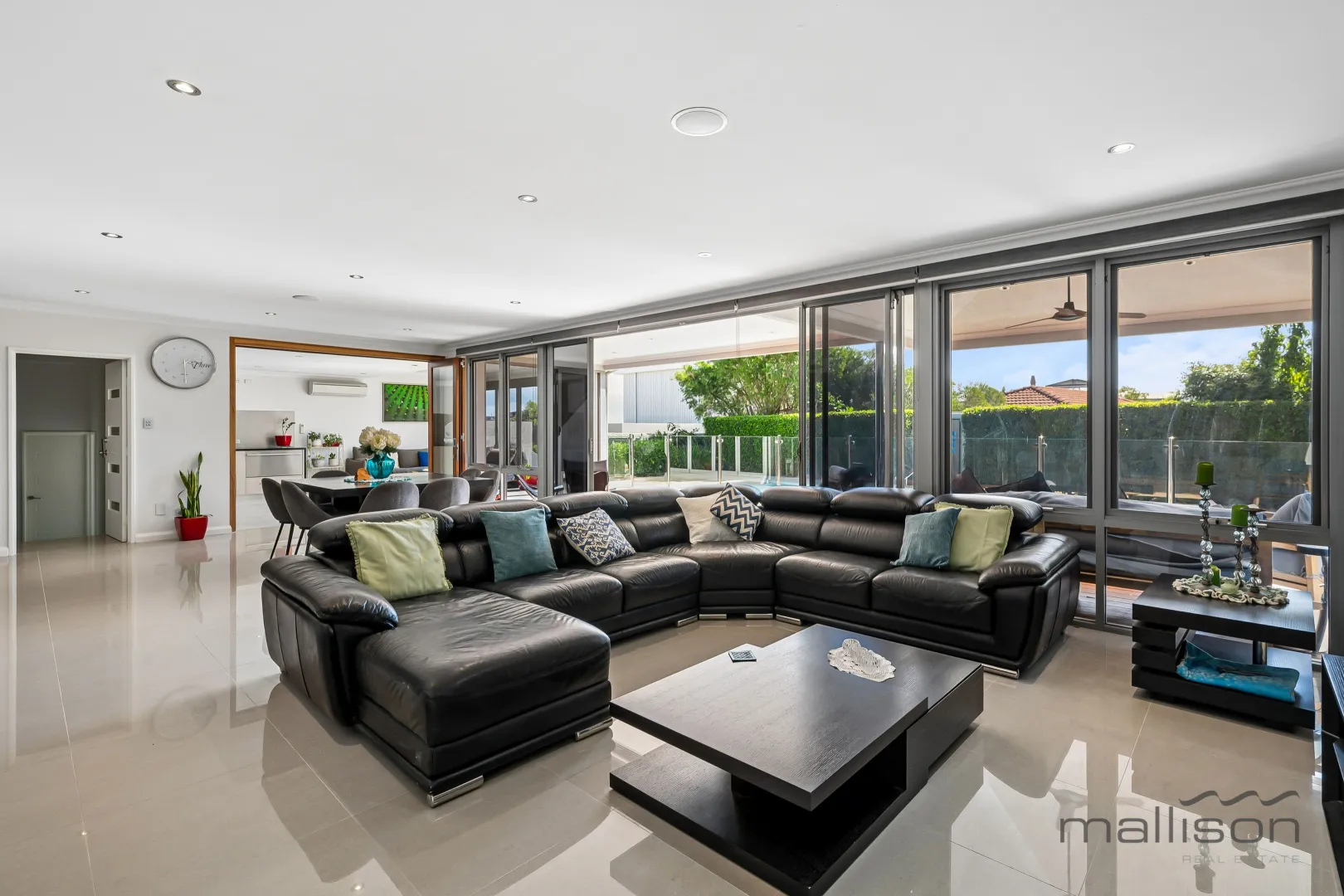 HOME OPEN CANCELLED - PROPERTY UNDER OFFER - View 5