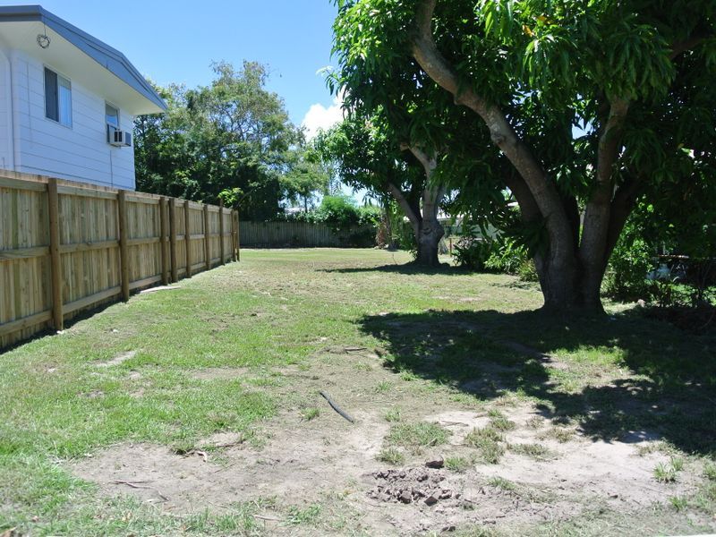 24 Orana Avenue, BOYNE ISLAND QLD 4680, Image 1