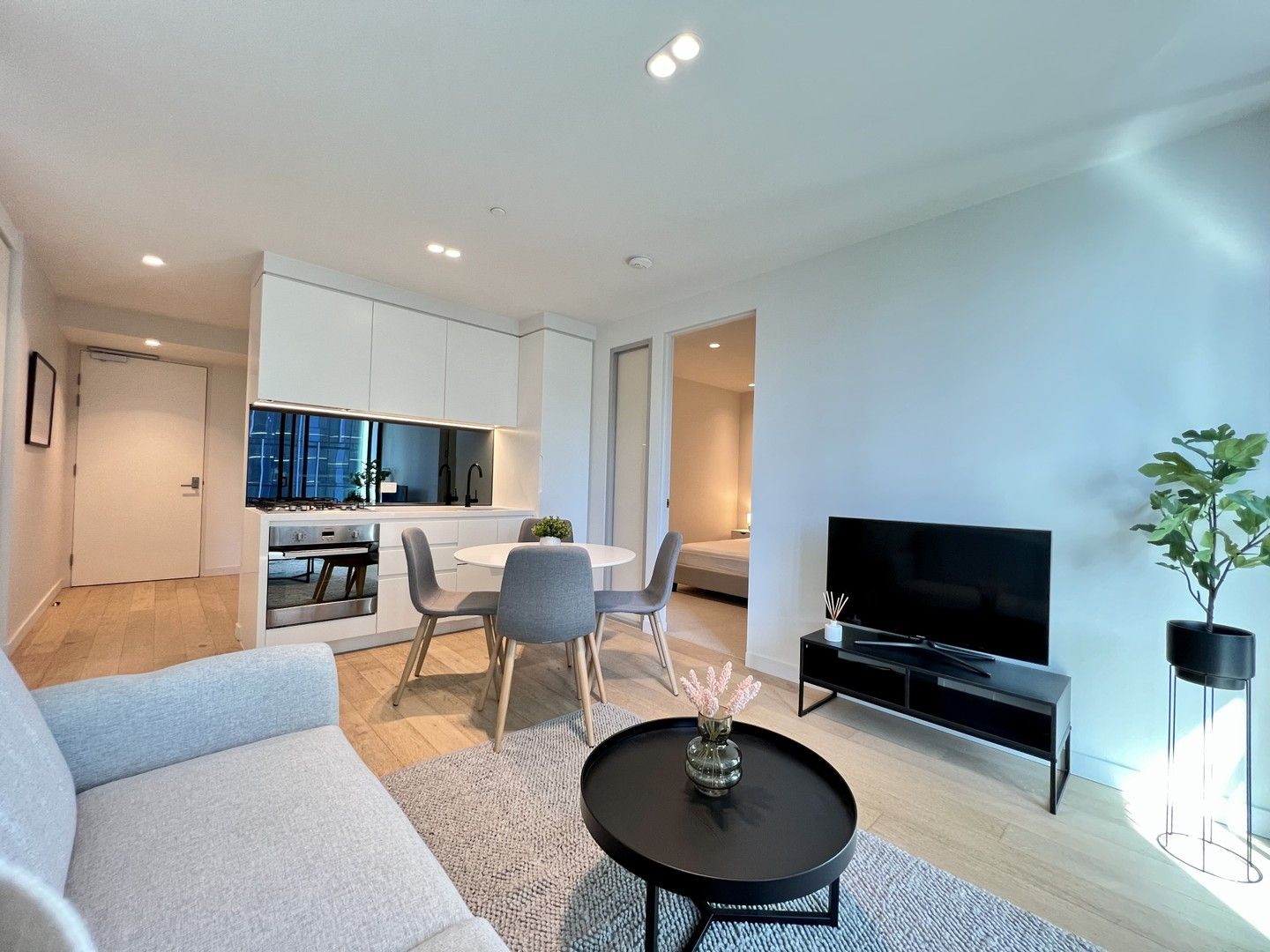 2 bedrooms Apartment / Unit / Flat in 5101/442 Elizabeth Street MELBOURNE VIC, 3000