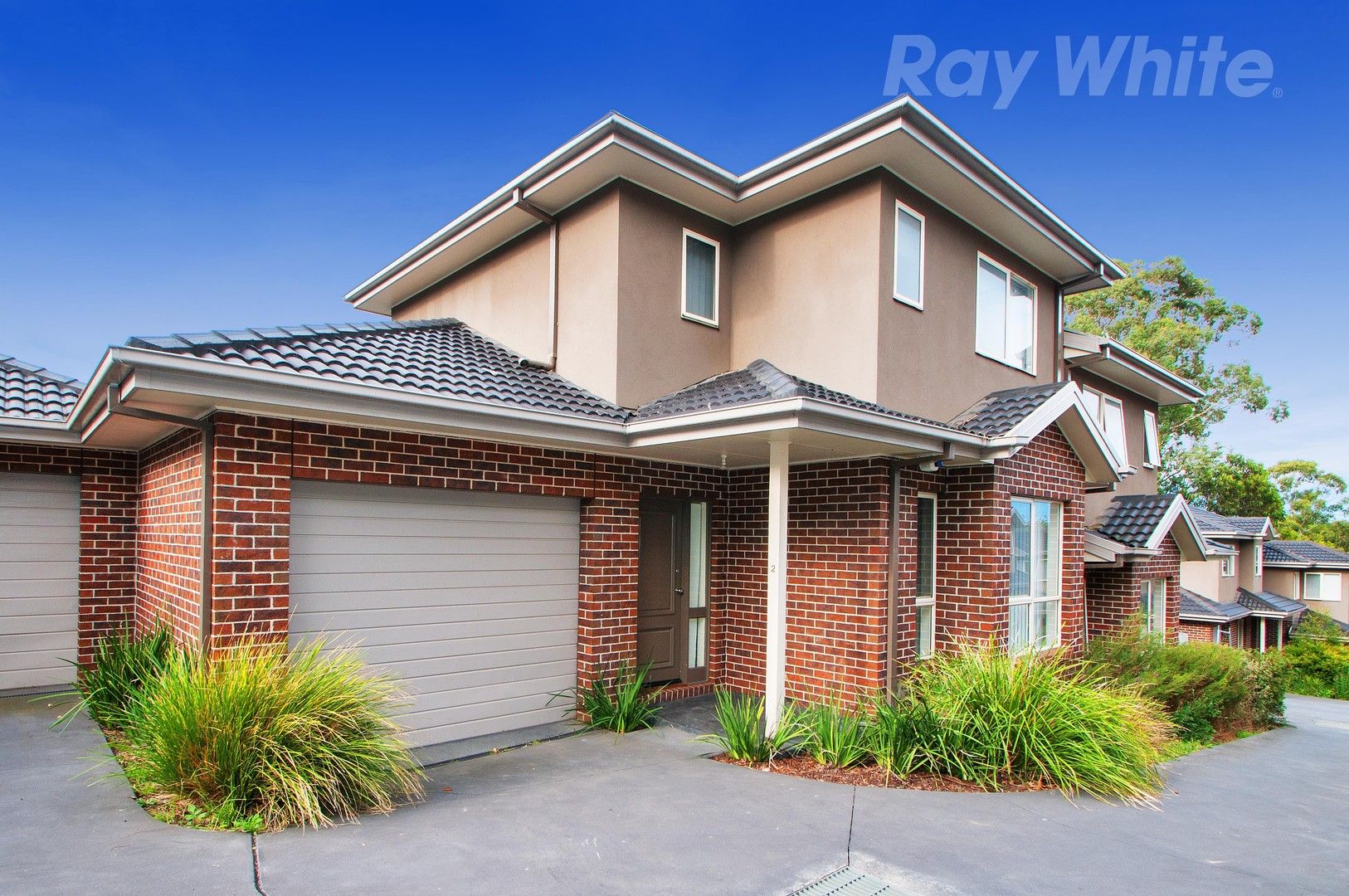 2 bedrooms Townhouse in 2/4 Humber Road CROYDON NORTH VIC, 3136