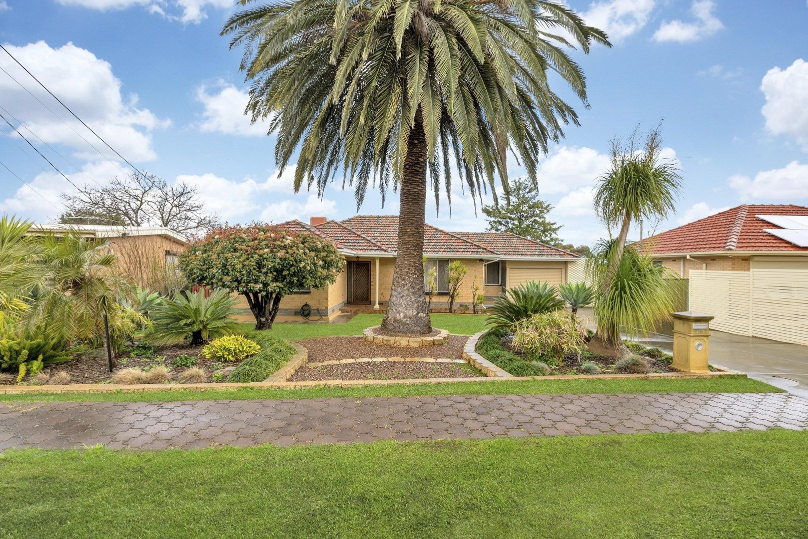 15 Bunbury Terrace, Valley View SA 5093, Image 0