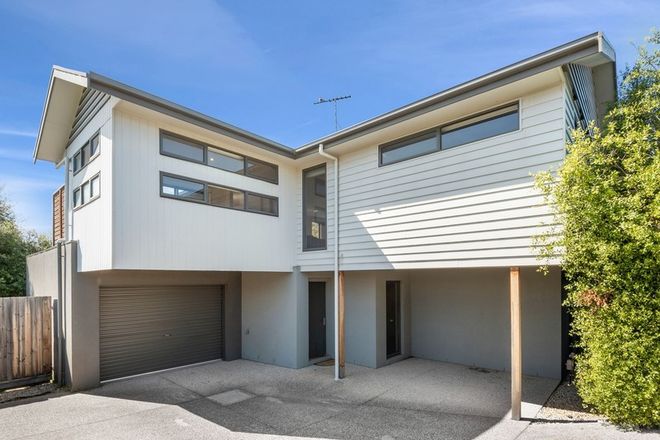 Picture of 2/23 Alkoomi Avenue, HAMLYN HEIGHTS VIC 3215