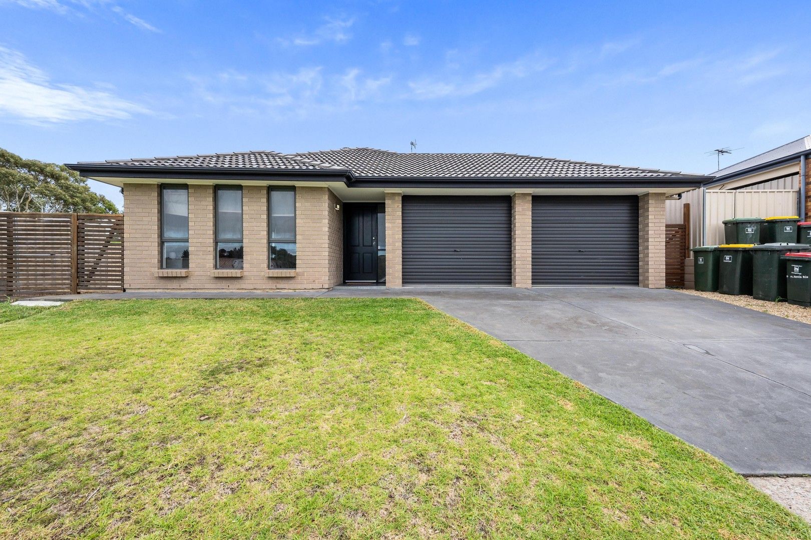 10 Tristania Rise, Huntfield Heights SA 5163, Image 0