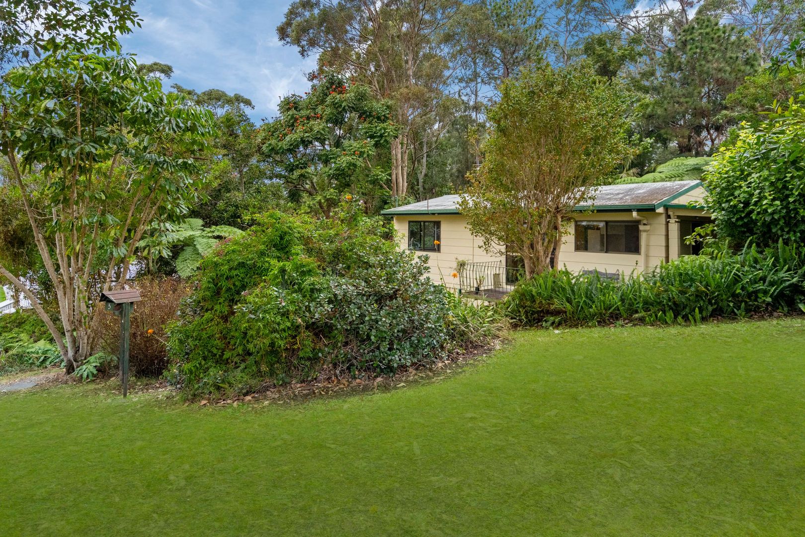 5 Salvia Drive, Tamborine Mountain QLD 4272, Image 2