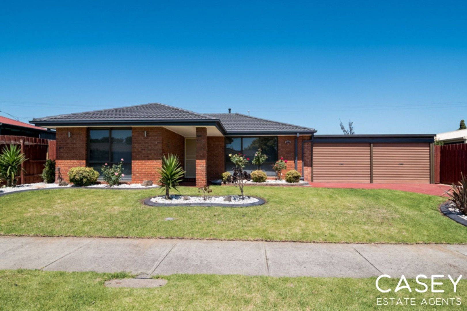 3 bedrooms House in 4 Heywood Crescent CRANBOURNE NORTH VIC, 3977