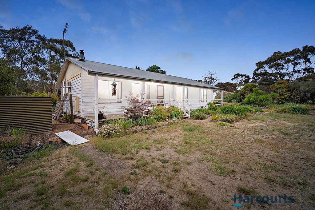 64 Fairview Road, Clunes VIC 3370