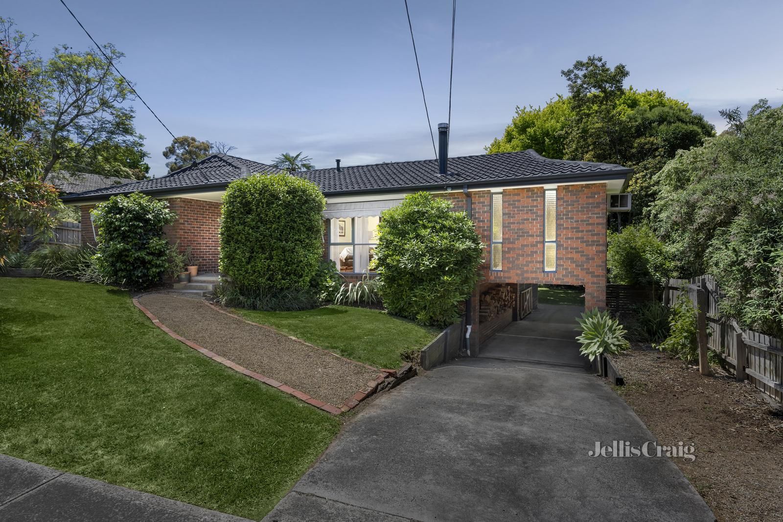 4 bedrooms House in 32 Shadowplay Road MOOROOLBARK VIC, 3138