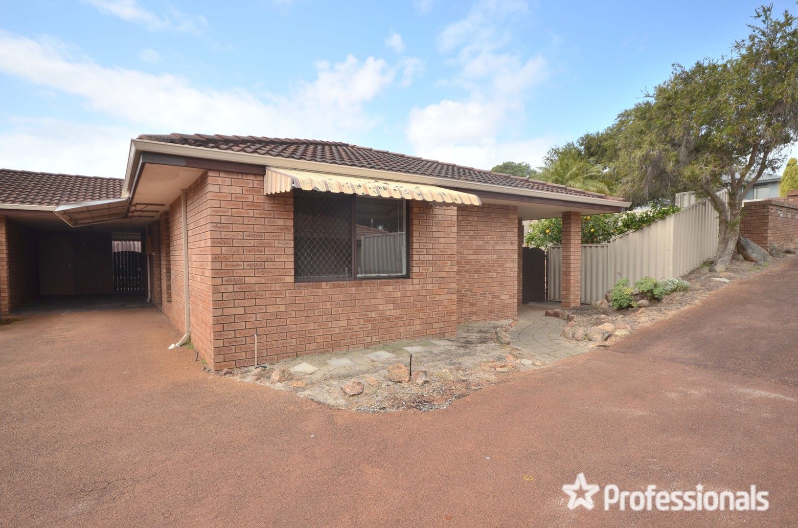 3 bedrooms Villa in 3/37 Durban Street BELMONT WA, 6104