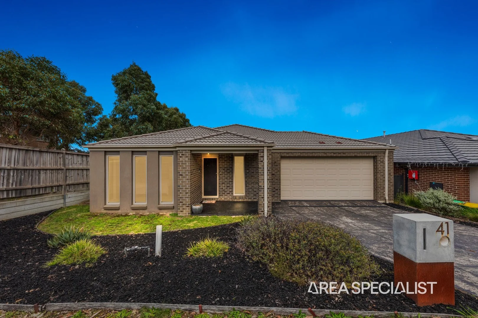 Primary image of 41 Meadowlea Crescent, Pakenham VIC 3810