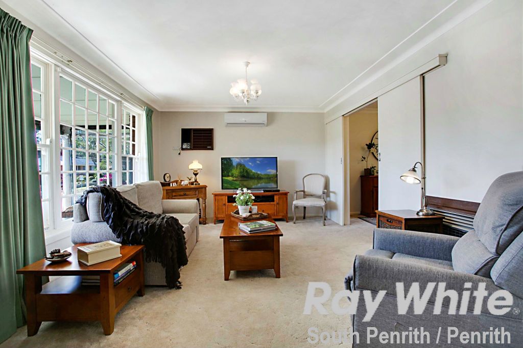 8 Bel-Air Road, Penrith NSW 2750, Image 2