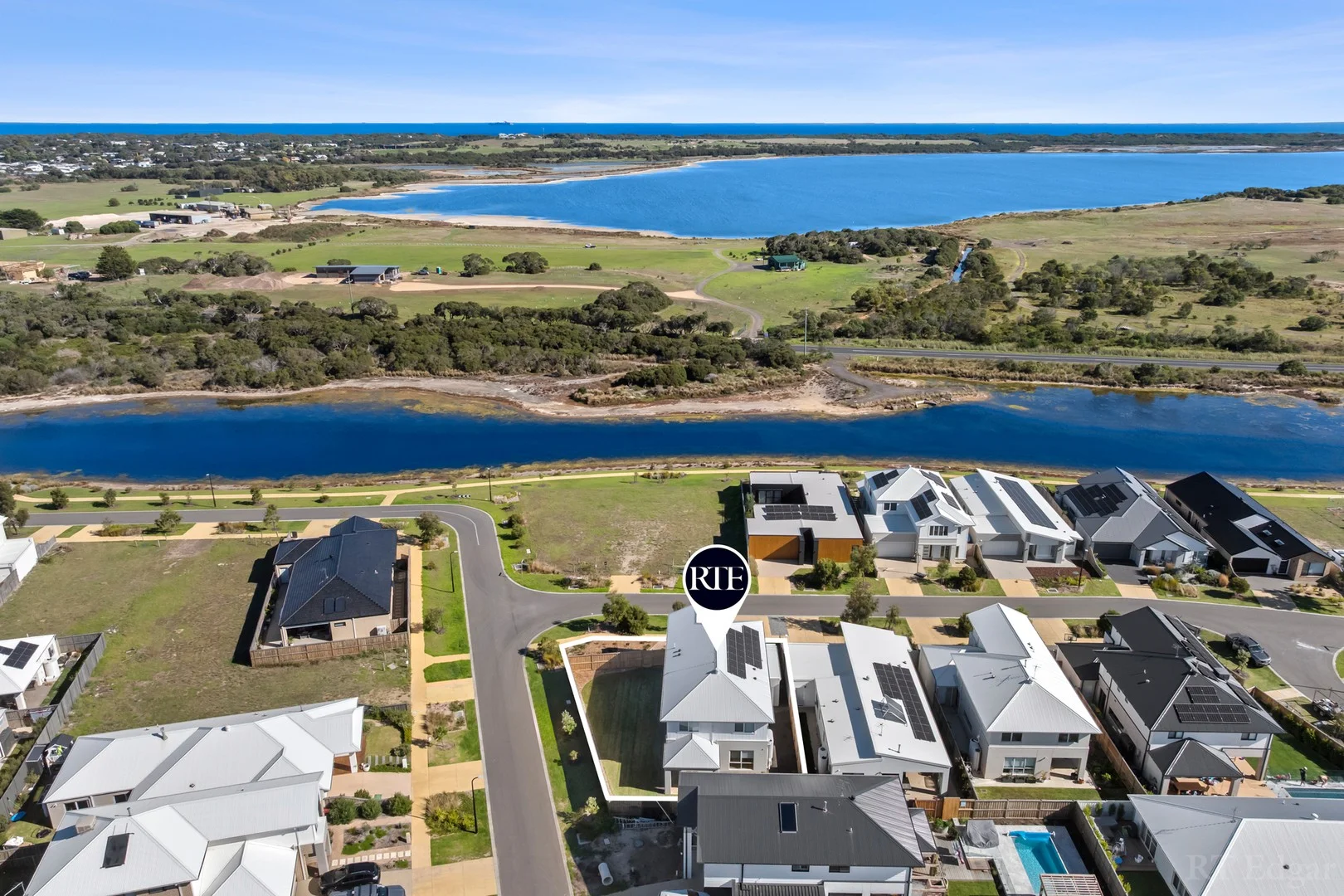 2-4 Crookhaven Street, Point Lonsdale VIC 3225