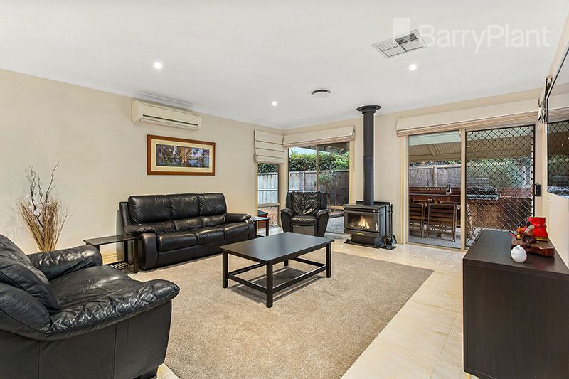 5 Beaconhill Drive, Beaconsfield VIC 3807, Image 2