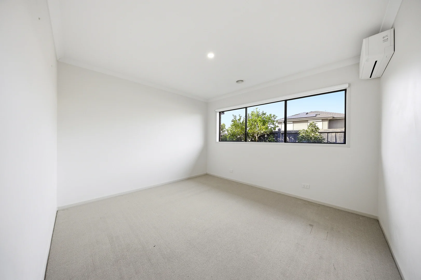 Additional image 10 of 7 Capstone Street, Clyde VIC 3978