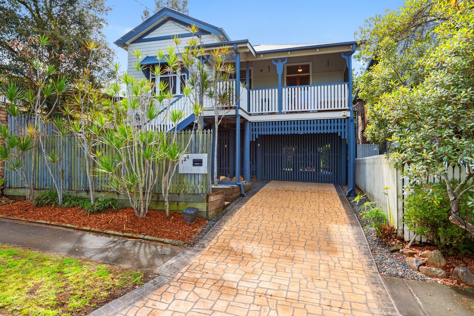 Sold 124 Agnew Street, Norman Park QLD 4170 on 08 Mar 2023 2018069648