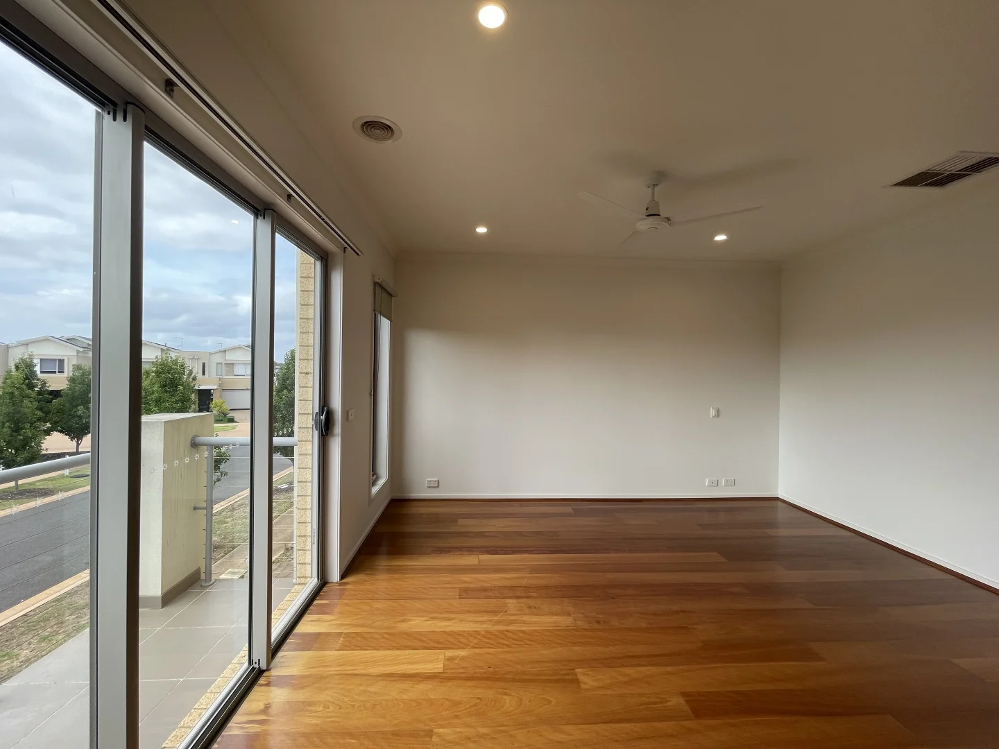 Additional image 12 of 32 Broadbeach Circuit, Point Cook VIC 3030