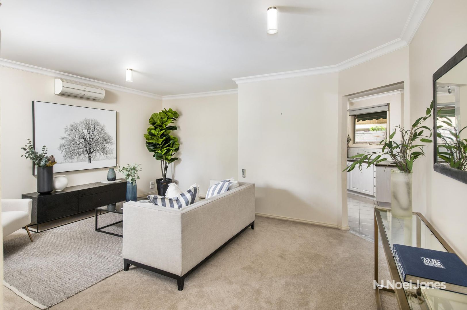 2/6 Marian Court, Blackburn VIC 3130, Image 2