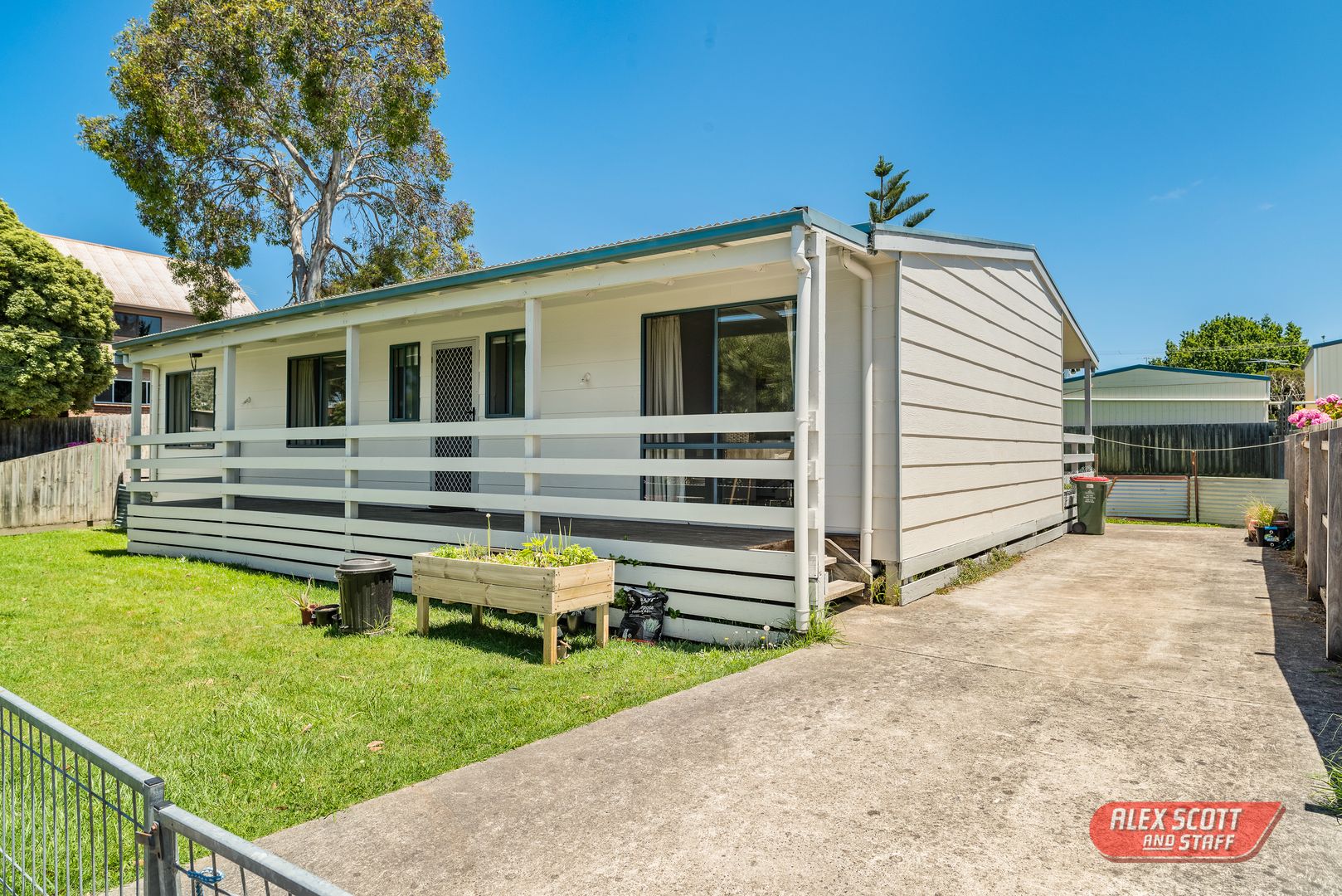 20 Raywood Avenue, Cowes VIC 3922, Image 2
