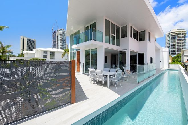 459 houses for sale in surfers paradise
