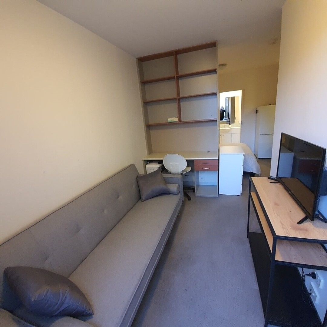 1 bedrooms Apartment / Unit / Flat in 23/72-76 High Street PRAHRAN VIC, 3181