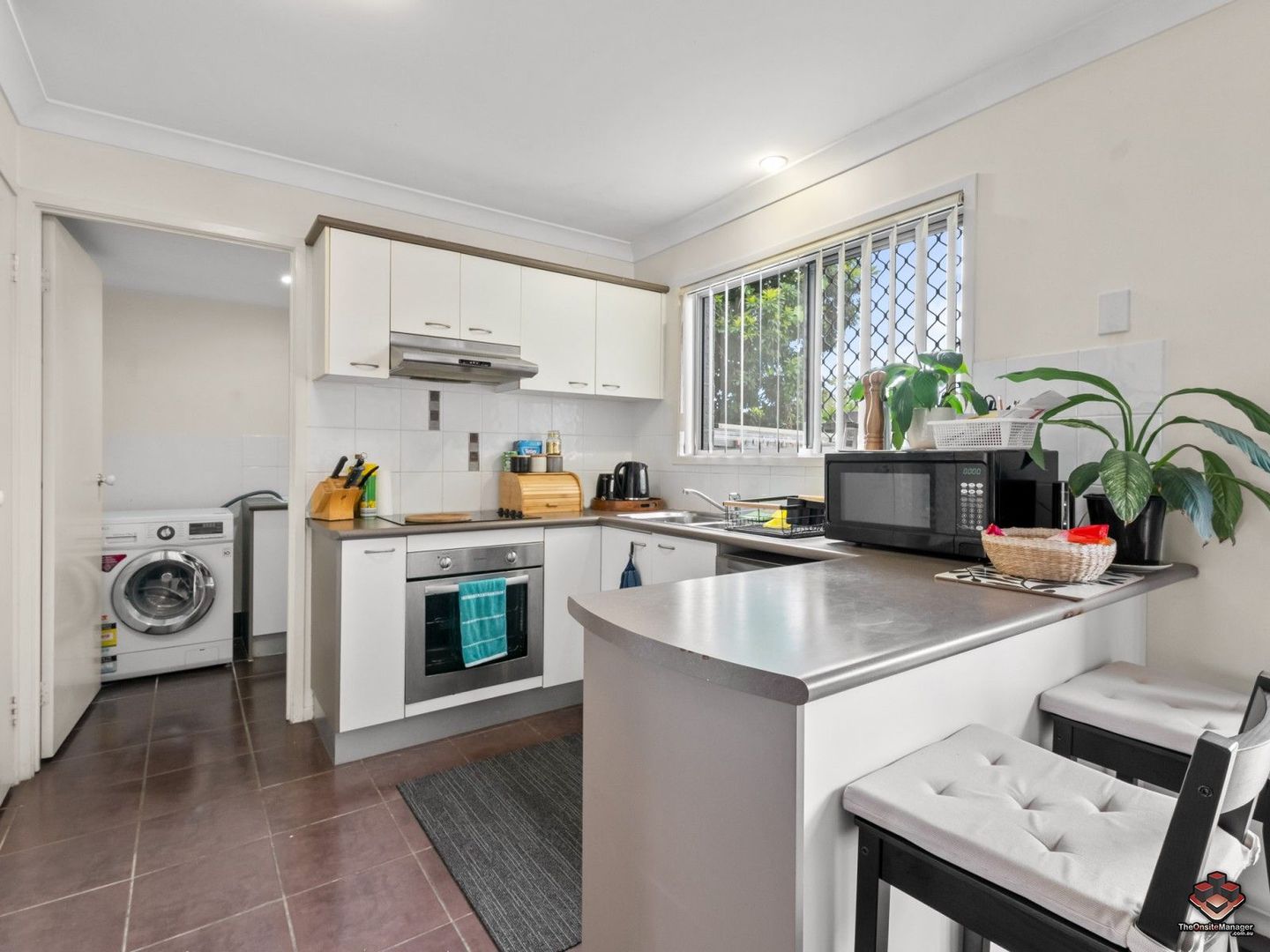 Unit 20/6-32 University Drive, Meadowbrook QLD 4131, Image 2