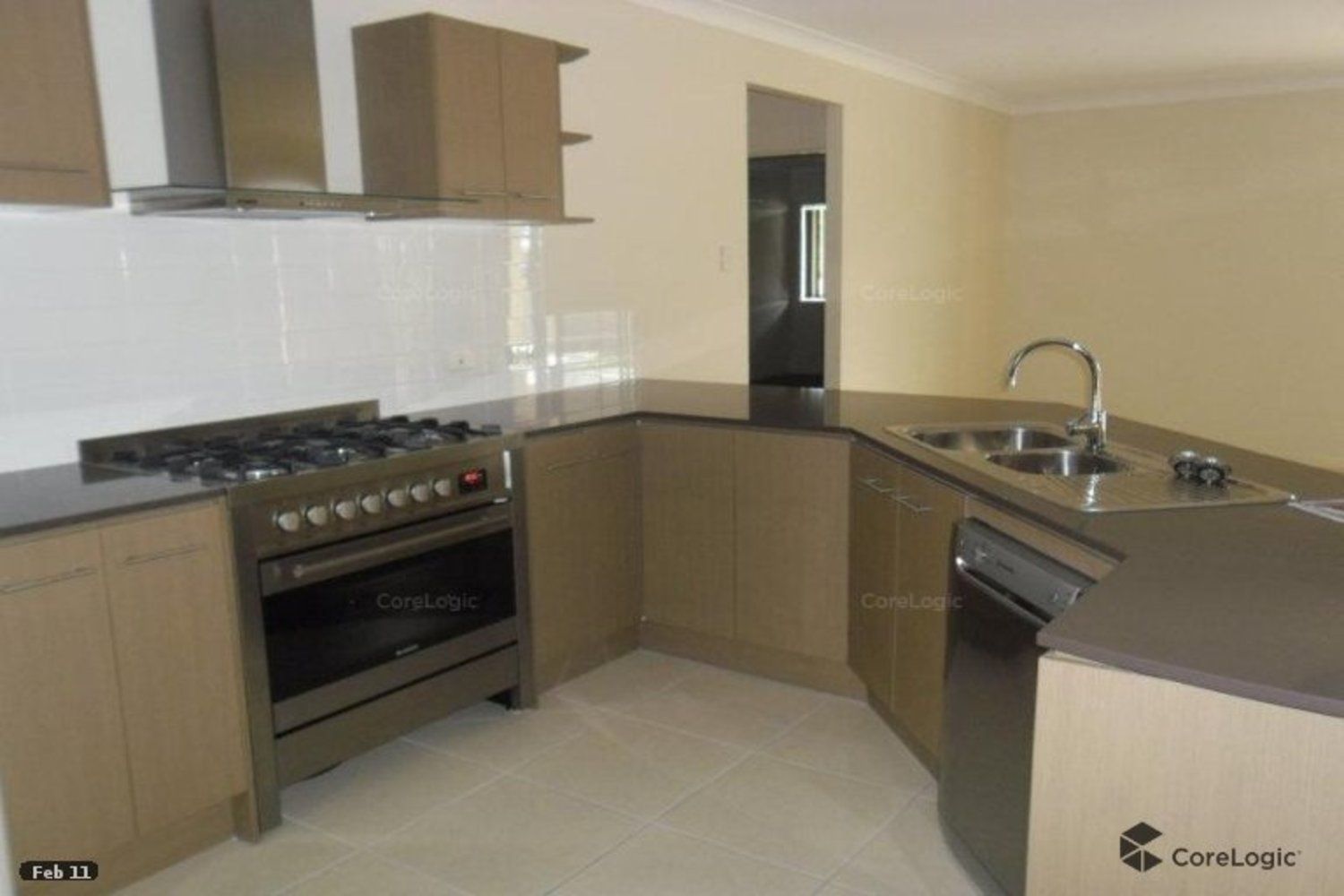 20 Lakeland Court Loganholme QLD 4129 House For Rent Domain