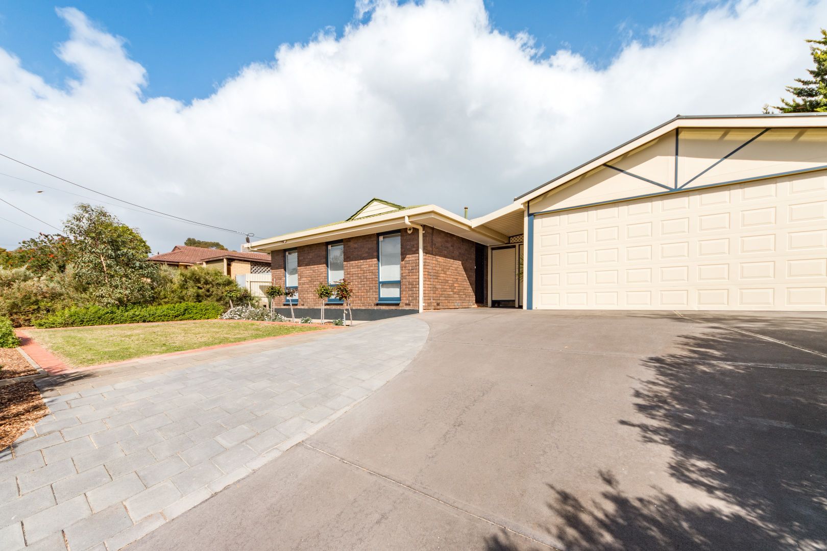 43 SUNNINGDALE DRIVE, Christie Downs SA 5164, Image 2