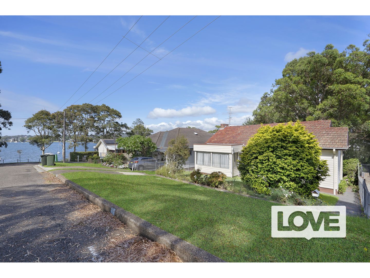 17 Hely Avenue, Fennell Bay Property History & Address Research Domain
