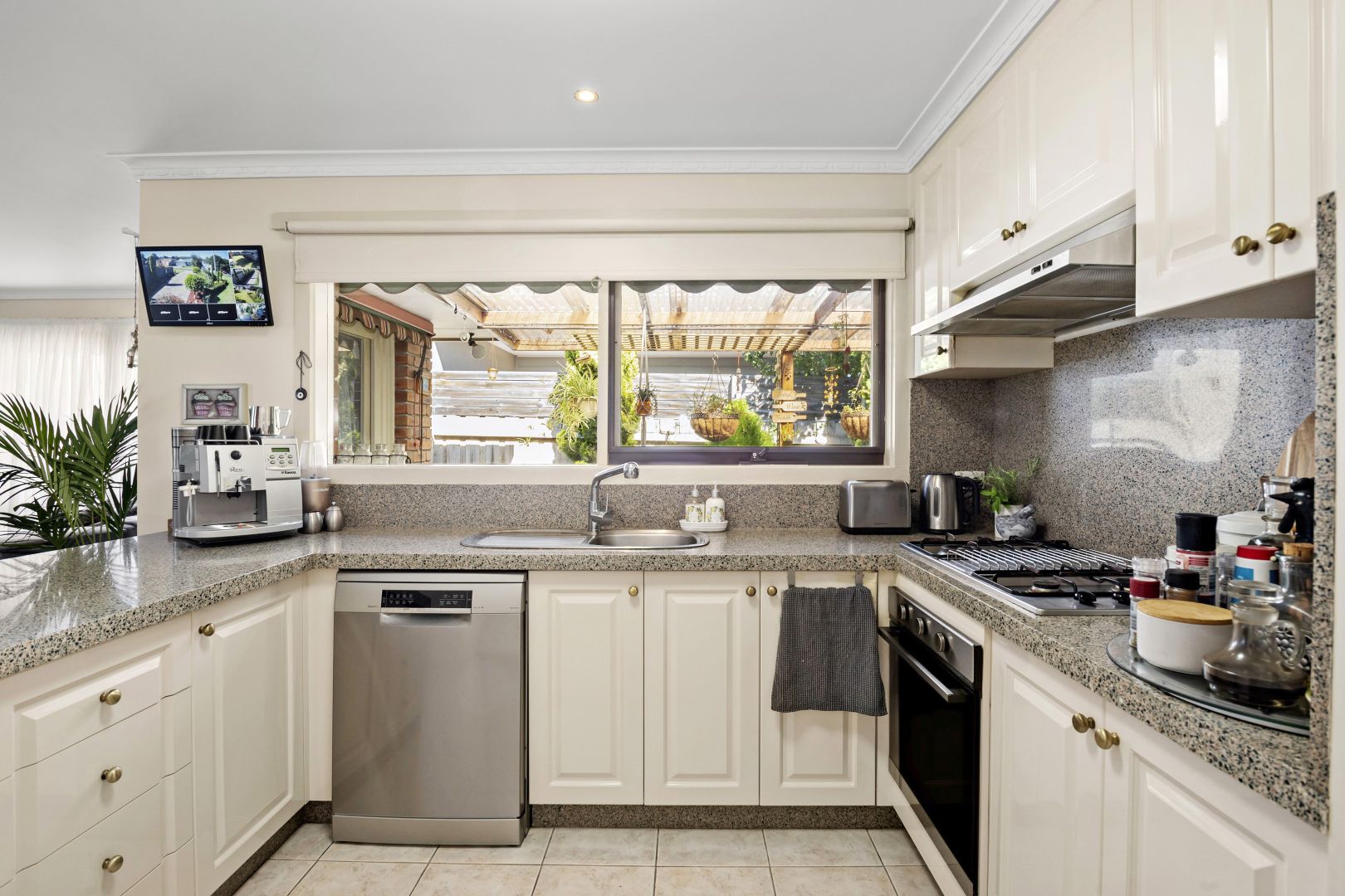 34 Armstrong Road, McCrae VIC 3938, Image 2