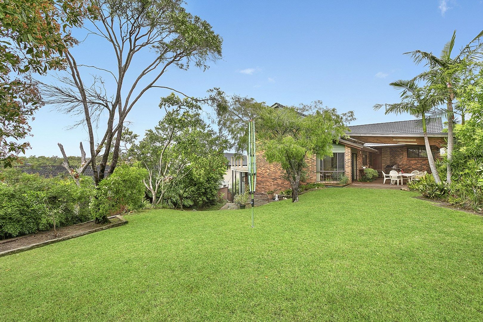 4 Bradley Place, Illawong NSW 2234, Image 0