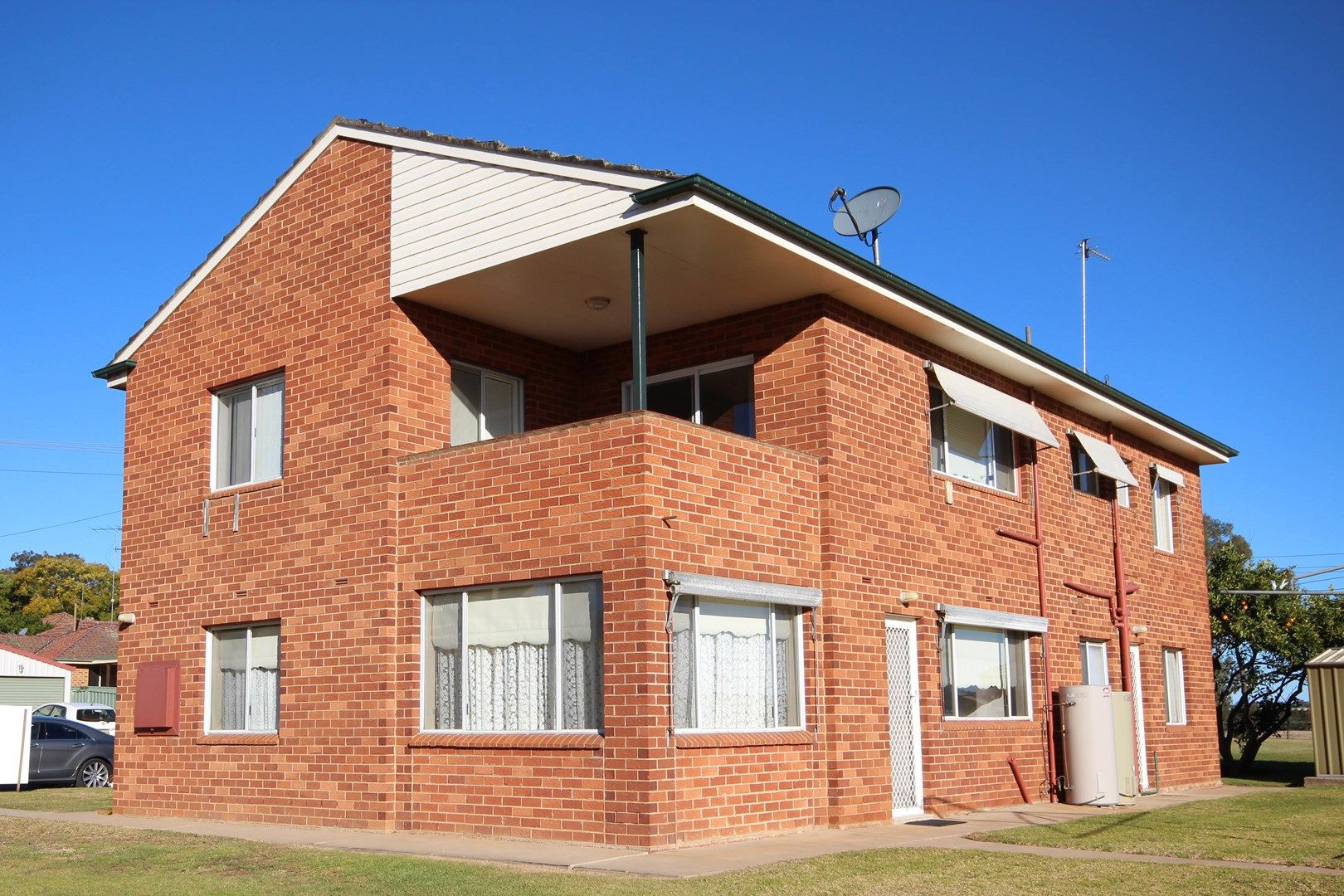 2 bedrooms Semi-Detached in 2/2 Purcell Street ELDERSLIE NSW, 2570