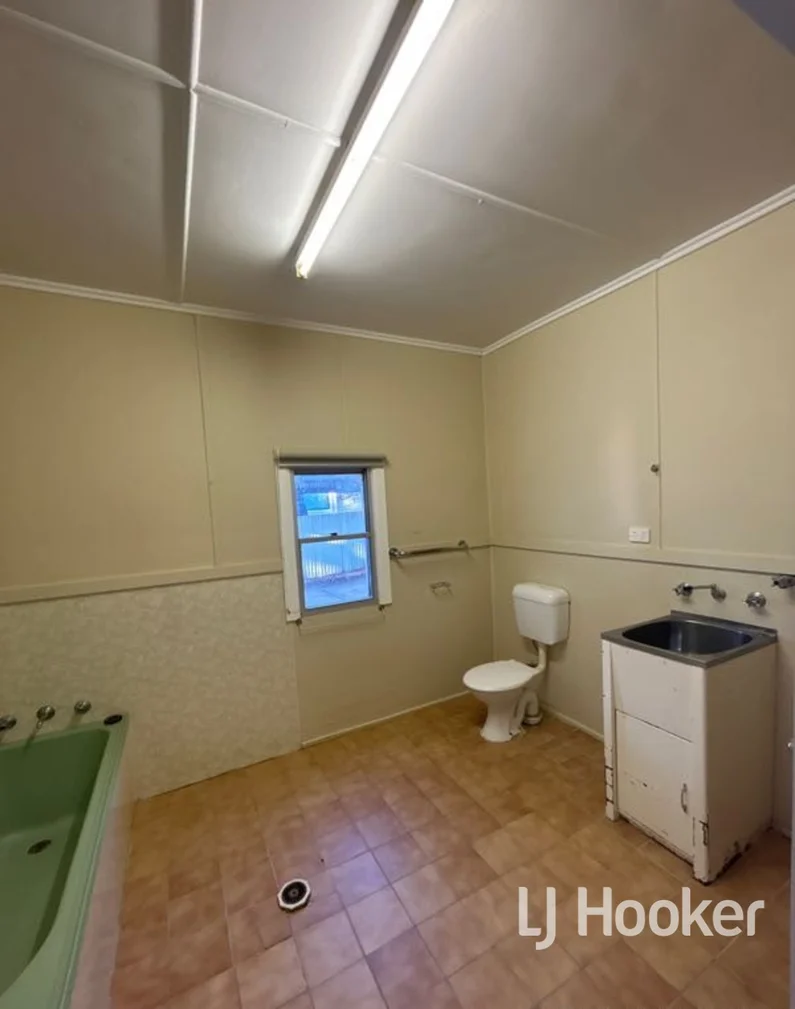 Additional image 8 of 57 Henderson Street, Inverell NSW 2360