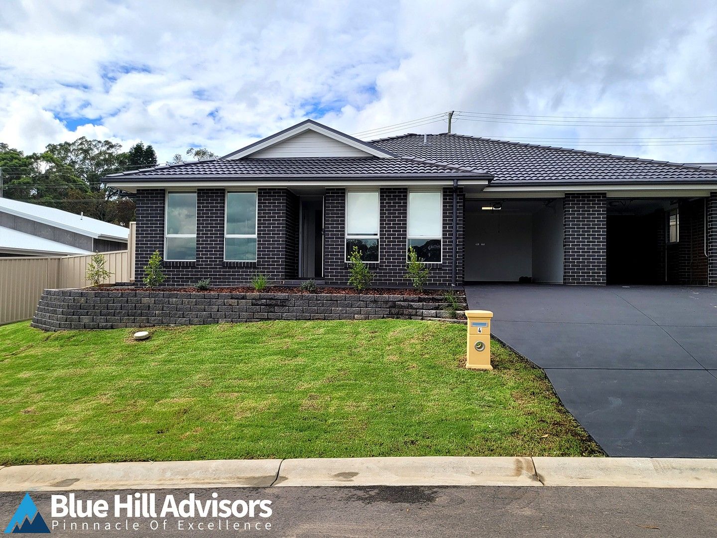 3 bedrooms House in 4 MacKillop Drive MORISSET NSW, 2264