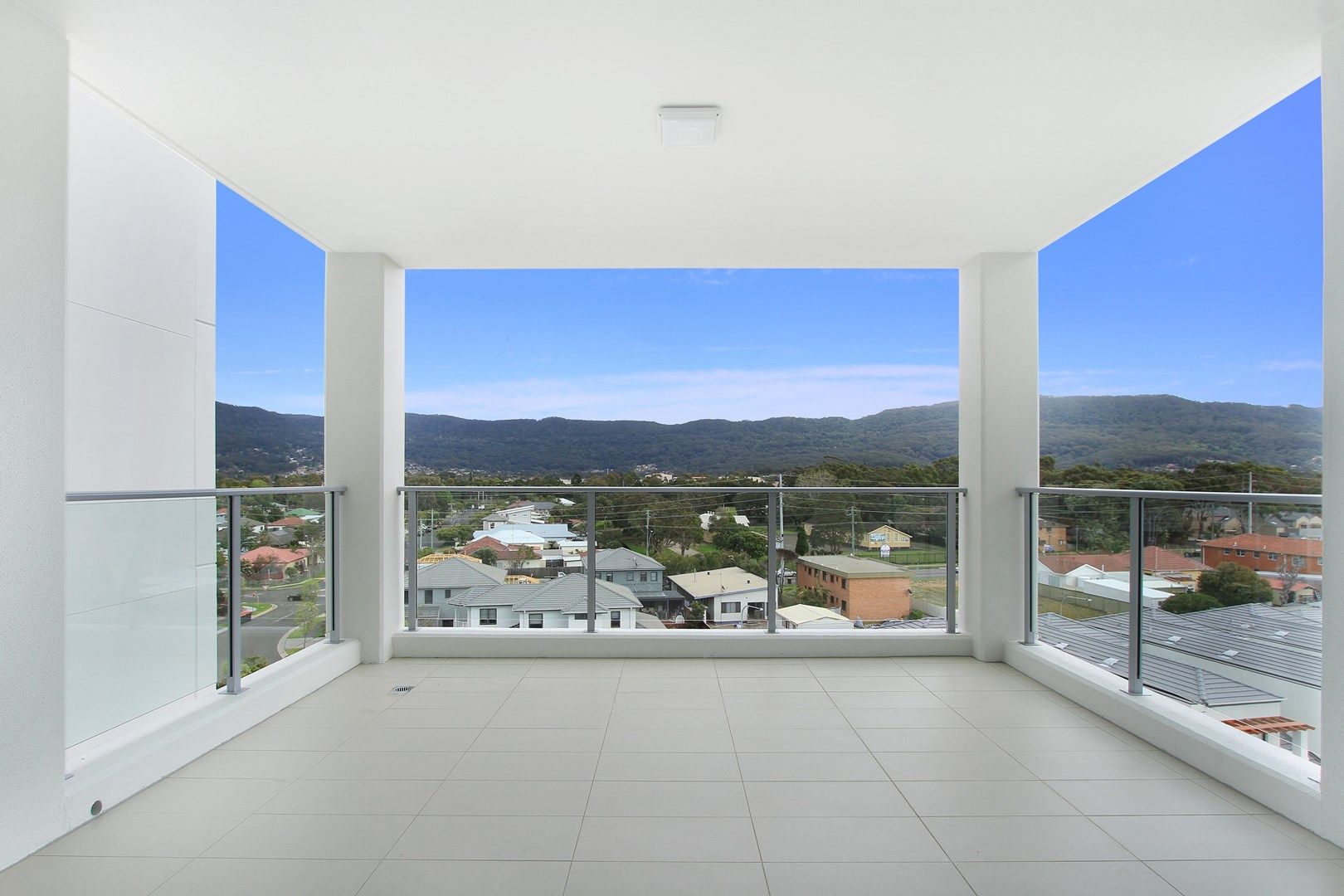 507/3 Grand Court, Fairy Meadow NSW 2519, Image 2