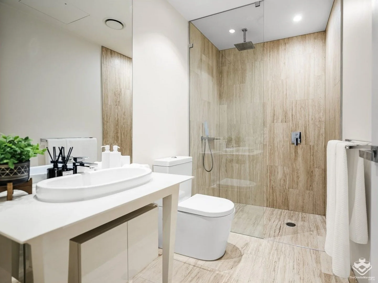 Additional image 18 of ID:21147411/1 Marina Drive, Benowa QLD 4217