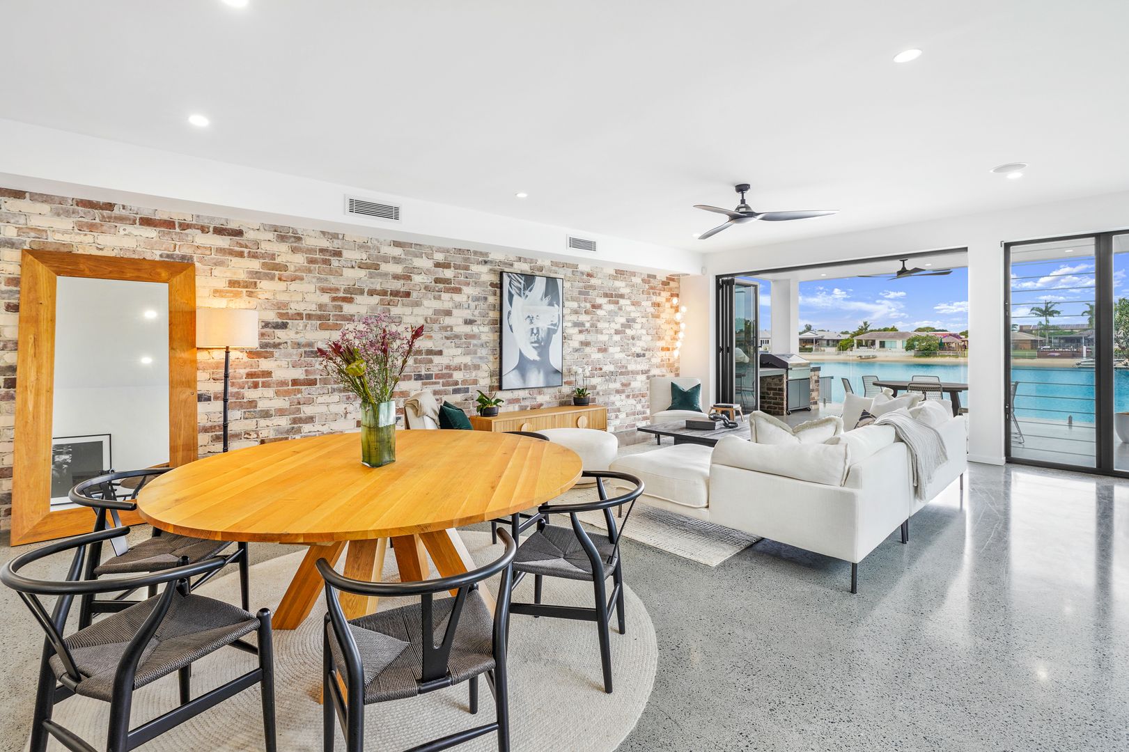 2/9 Diplacus Drive, Palm Beach Property History & Address Research