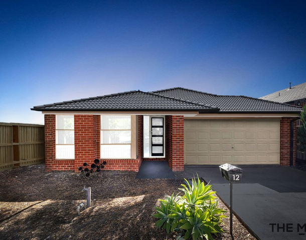 12 Dunraven Crescent, Doreen VIC 3754