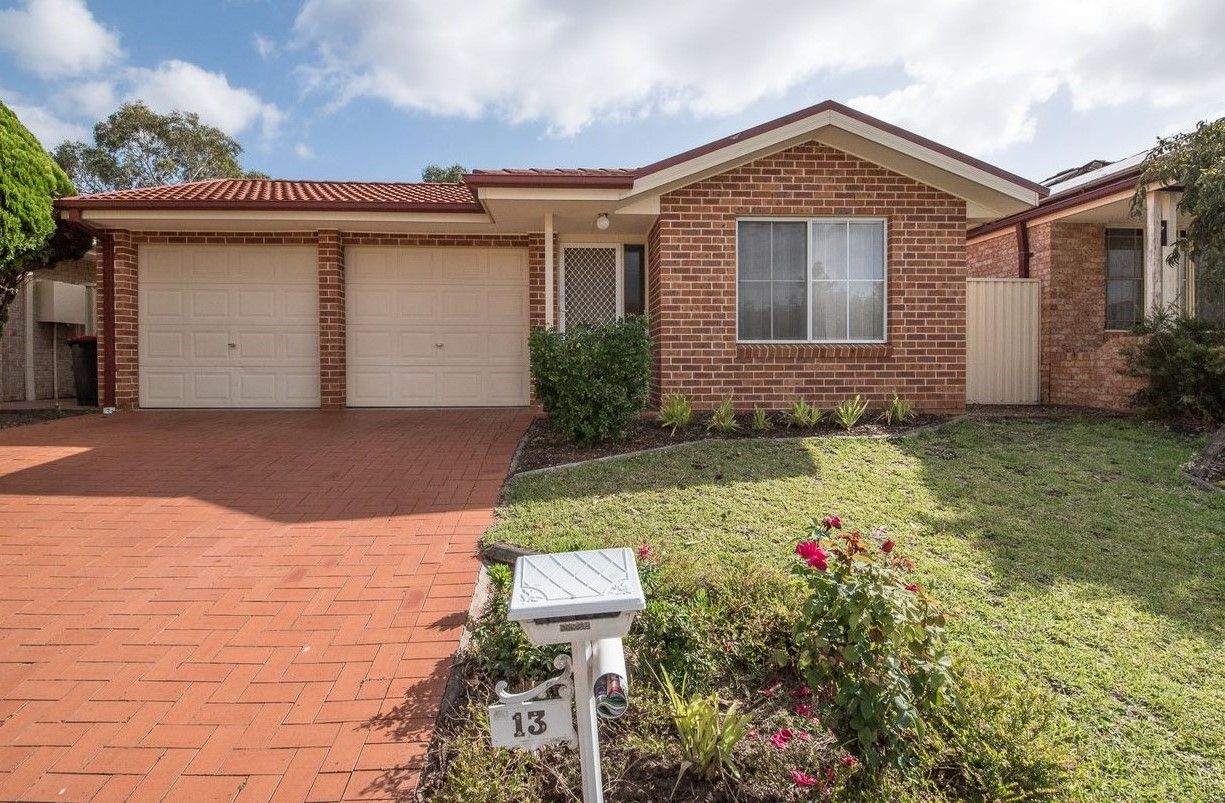 13 Glenelg Court, Wattle Grove NSW 2173, Image 0