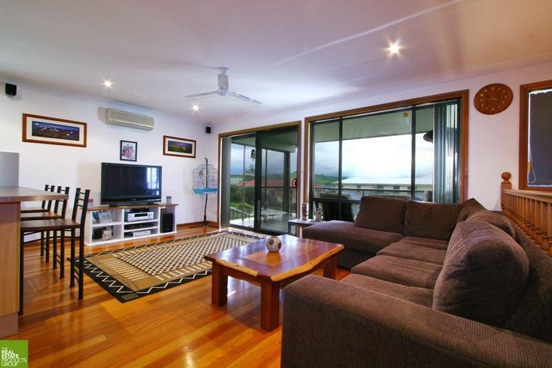 1/8 Cowal Court, Flinders NSW 2529, Image 2